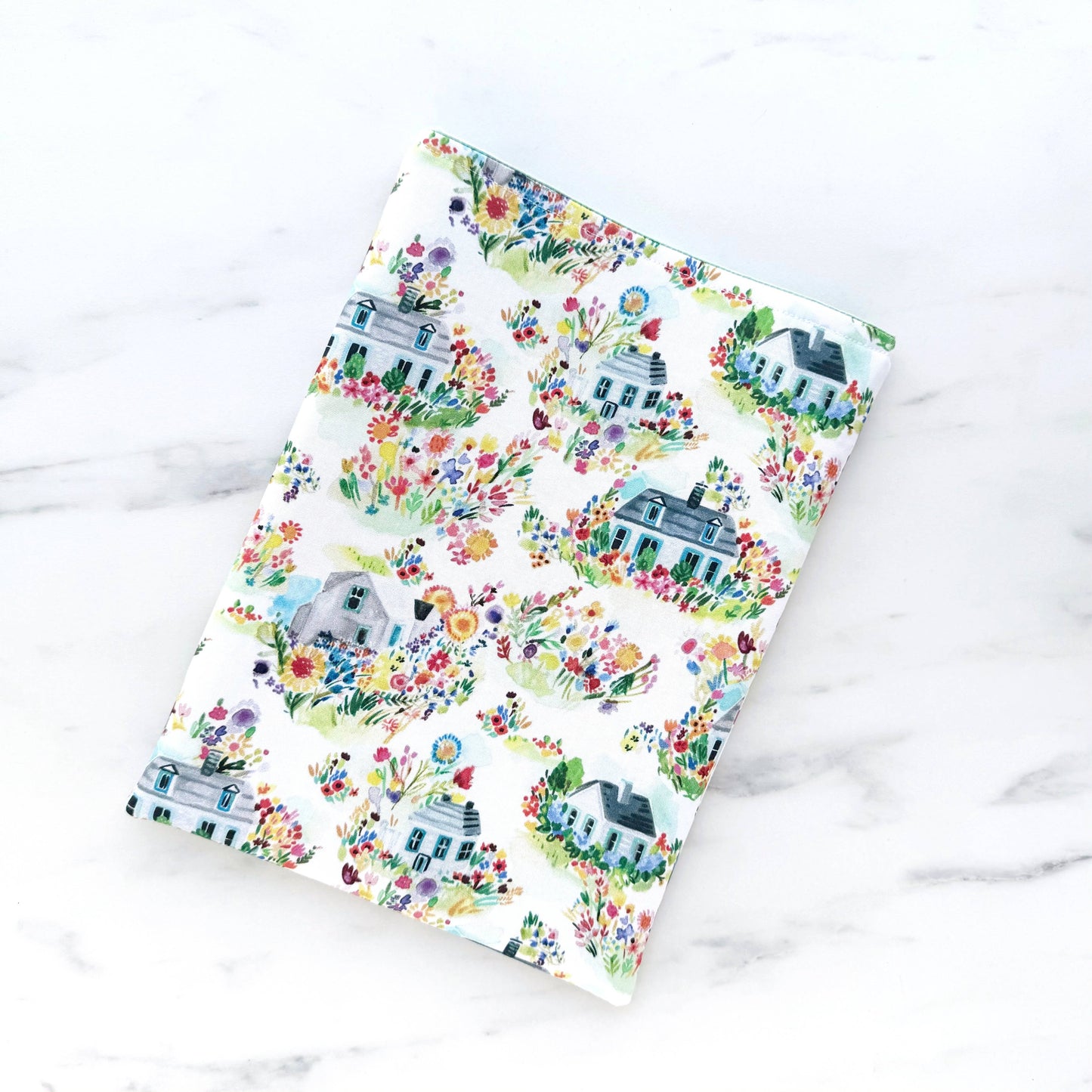 Summer Cottage Book Sleeve