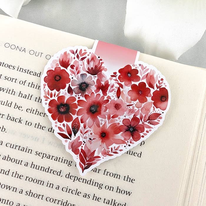 Floral Heart Magnetic Bookmark